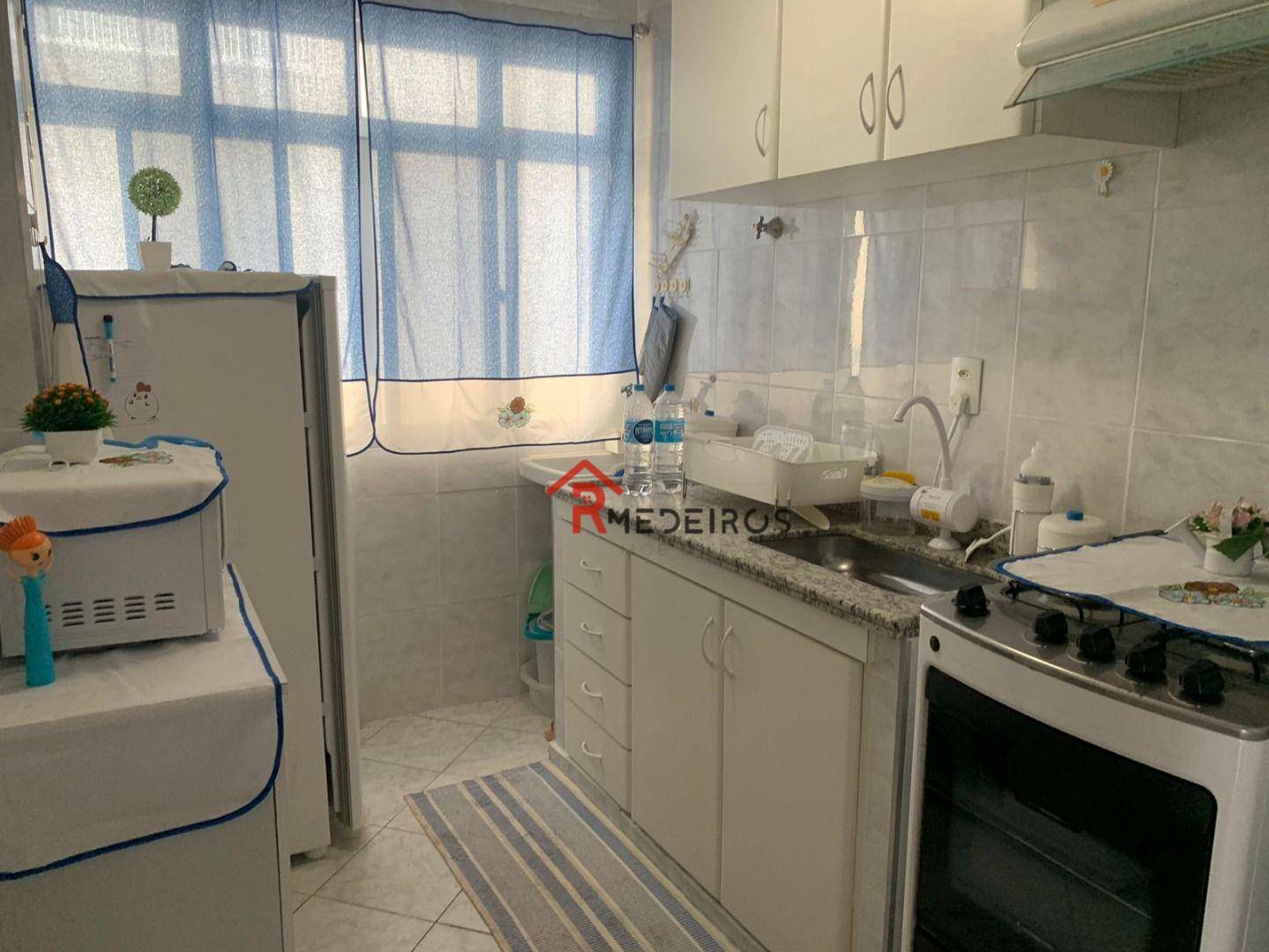 Apartamento à venda com 1 quarto, 45m² - Foto 7