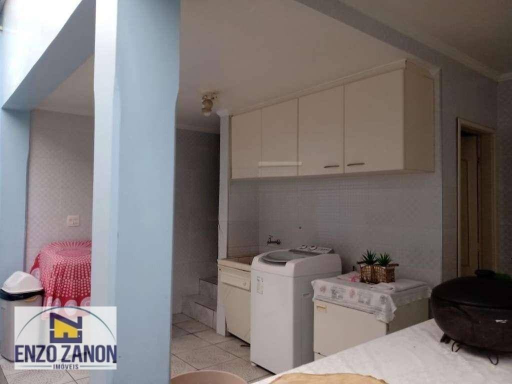 Casa para alugar com 5 quartos, 260m² - Foto 14