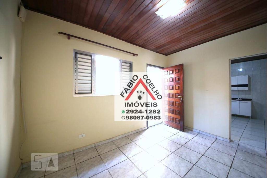 Casa à venda com 2 quartos, 156m² - Foto 2