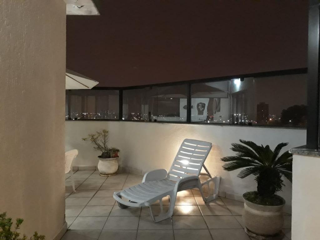 Cobertura à venda com 3 quartos, 200m² - Foto 8