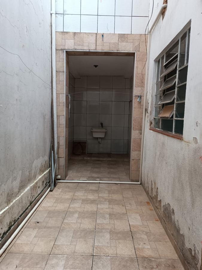 Casa à venda com 4 quartos, 170m² - Foto 4