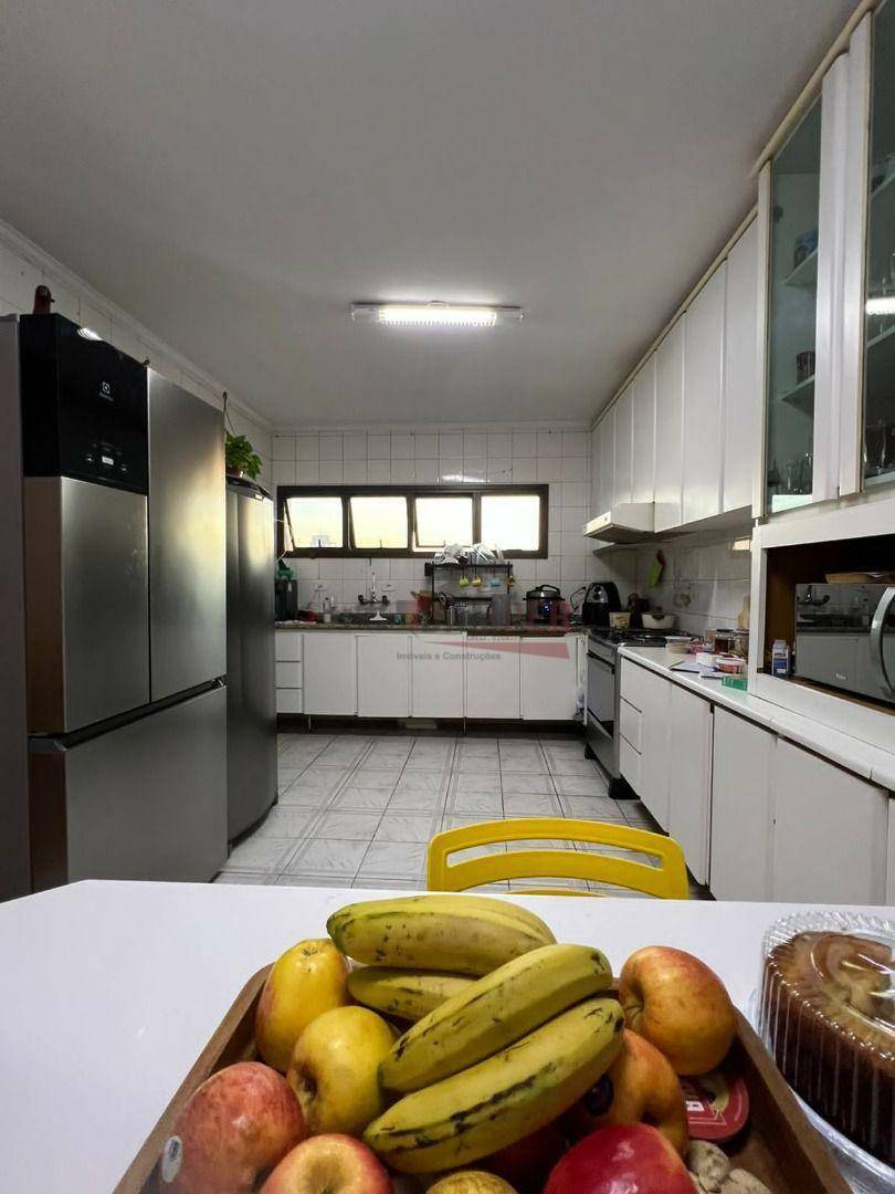 Apartamento para alugar com 4 quartos, 190m² - Foto 21