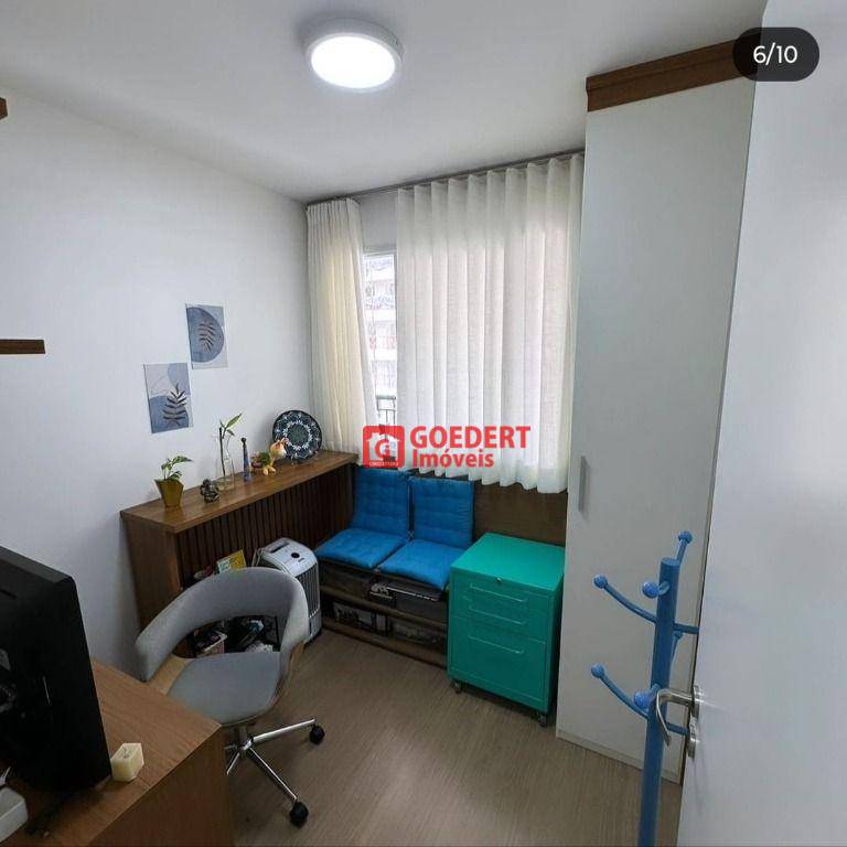 Apartamento à venda com 3 quartos, 75m² - Foto 10
