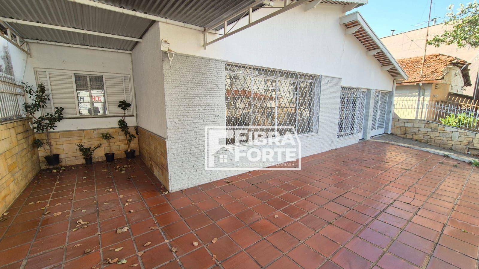 Casa à venda com 3 quartos, 150m² - Foto 1