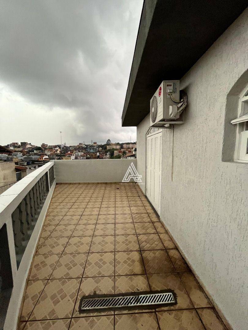 Sobrado para alugar com 3 quartos, 200m² - Foto 33