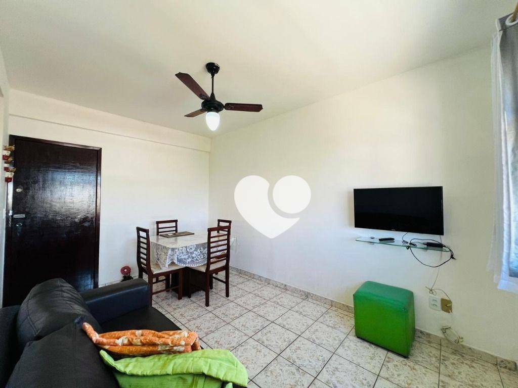 Apartamento à venda com 2 quartos, 72m² - Foto 3