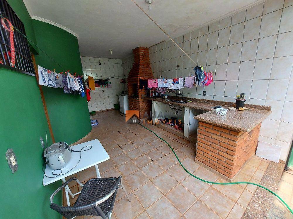 Casa à venda com 3 quartos, 108m² - Foto 6