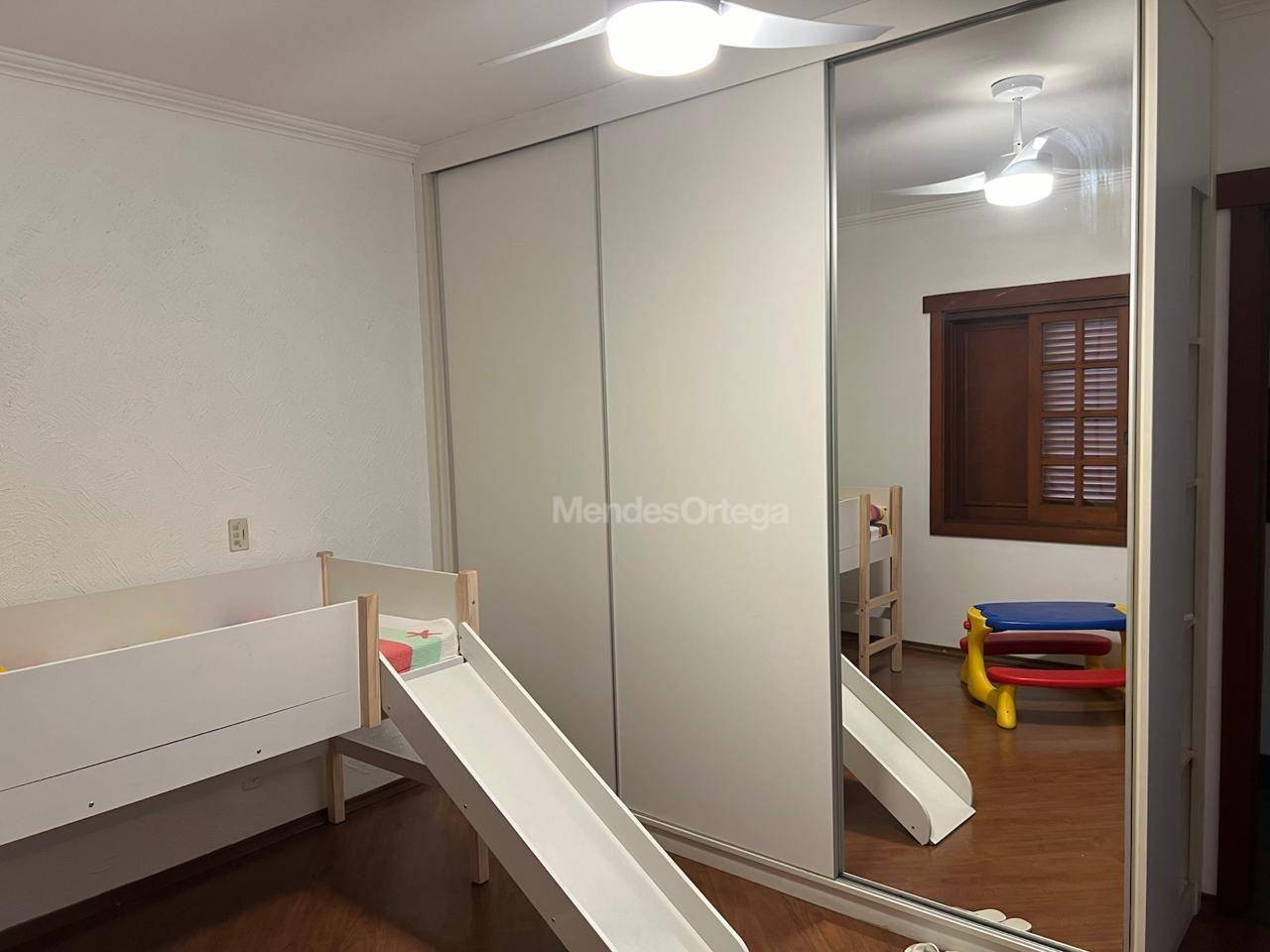 Casa à venda com 3 quartos, 373m² - Foto 23