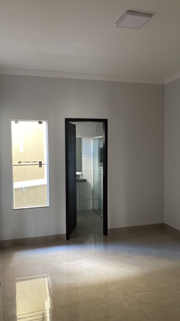 Casa à venda com 3 quartos, 82m² - Foto 9