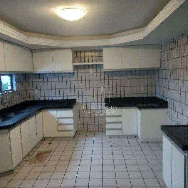 Apartamento para alugar com 3 quartos, 228m² - Foto 11