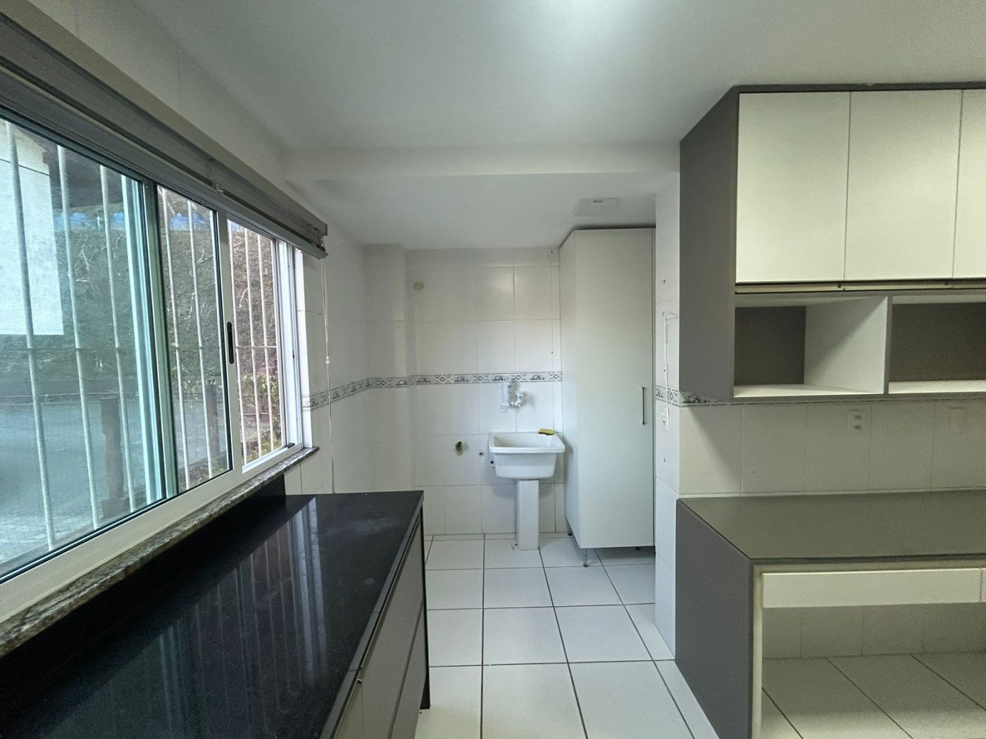 Apartamento para alugar com 2 quartos, 72m² - Foto 14