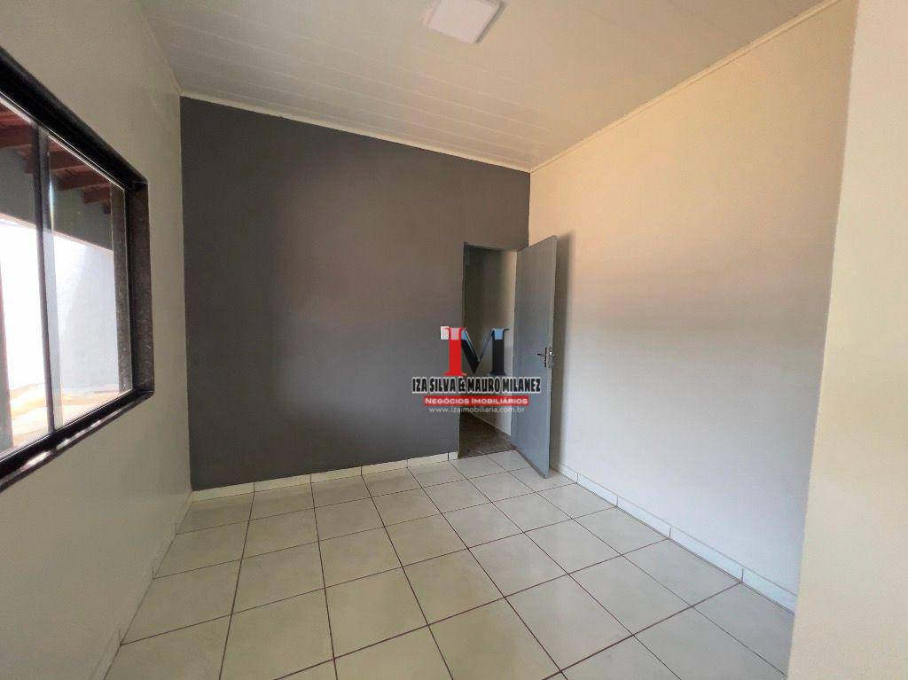 Casa para alugar com 4 quartos, 200m² - Foto 36