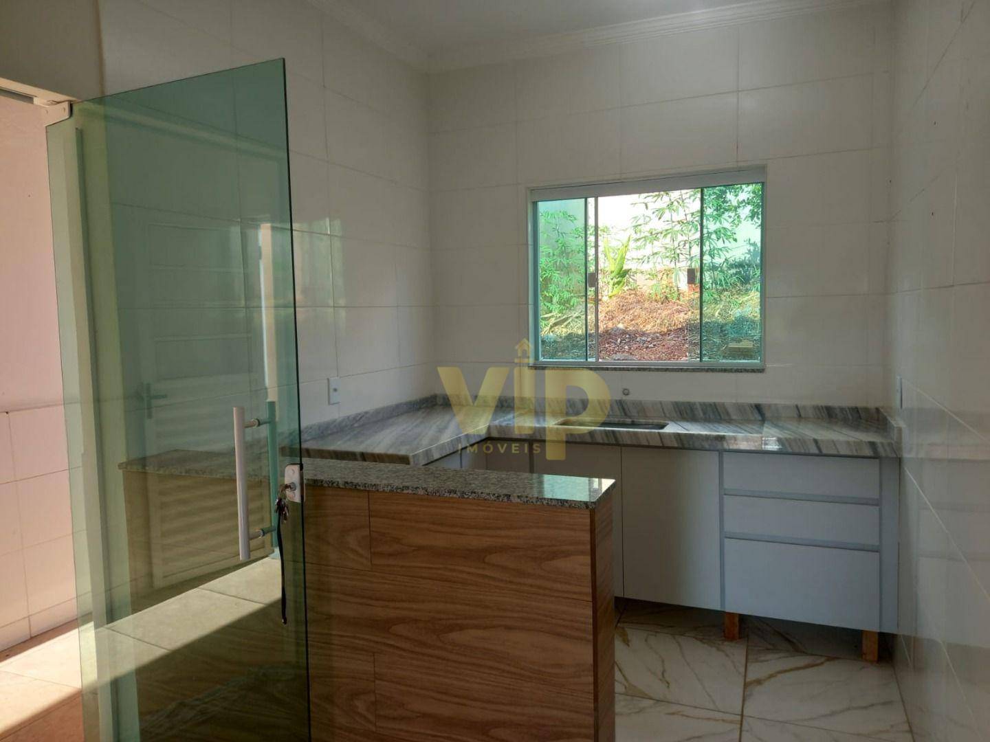 Casa à venda com 2 quartos, 95m² - Foto 2