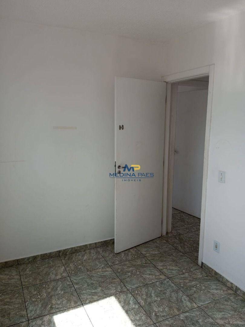 Apartamento à venda com 2 quartos, 45m² - Foto 11