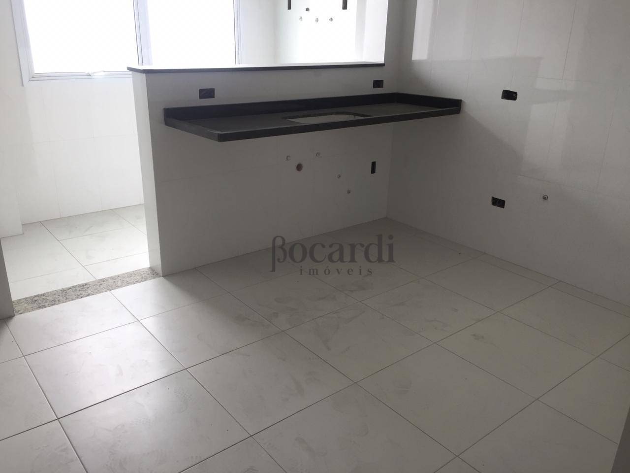 Apartamento à venda com 3 quartos, 104m² - Foto 7