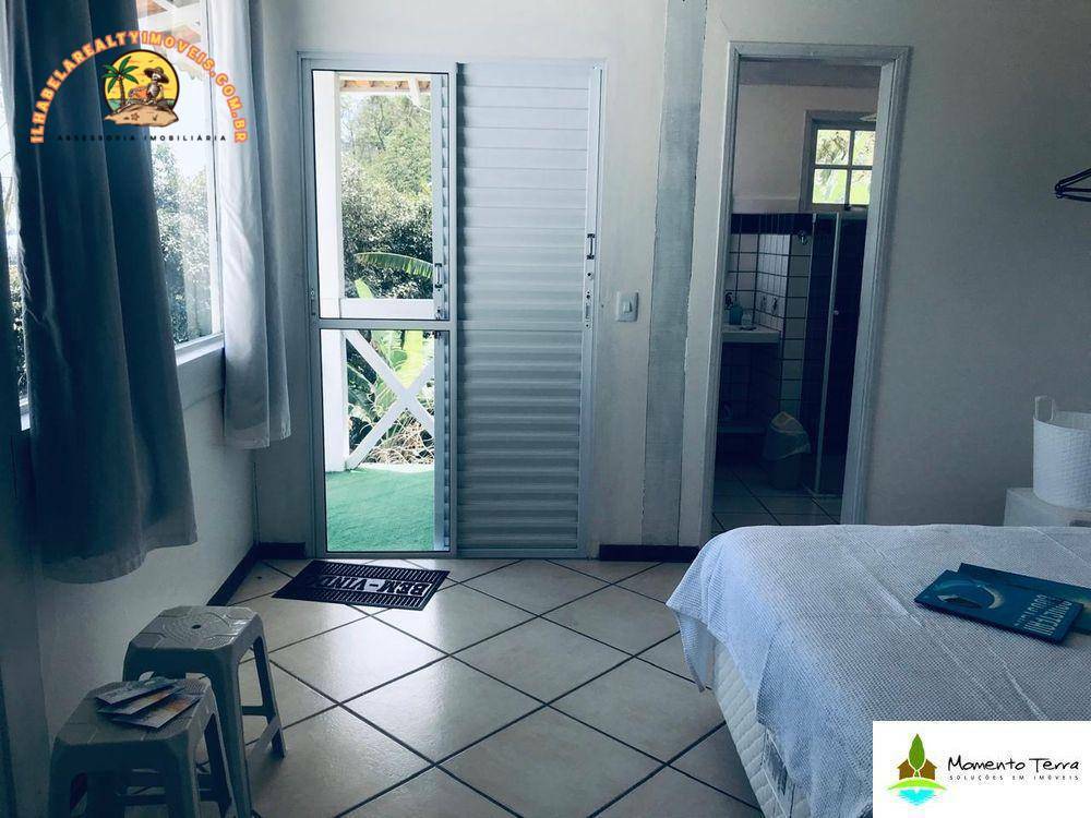 Casa à venda com 6 quartos, 320m² - Foto 28