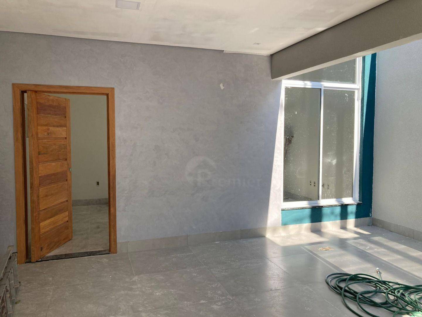 Casa à venda com 3 quartos, 156m² - Foto 3