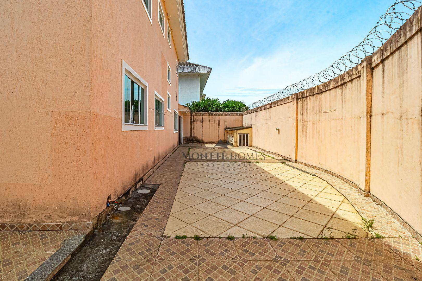 Casa à venda com 4 quartos, 362m² - Foto 18