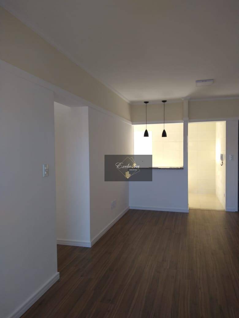 Apartamento à venda com 3 quartos, 97m² - Foto 1