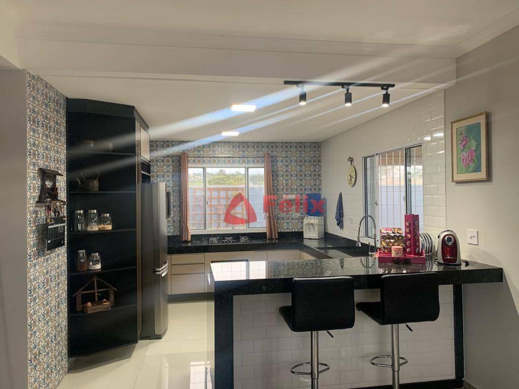 Sobrado à venda com 3 quartos, 252m² - Foto 13