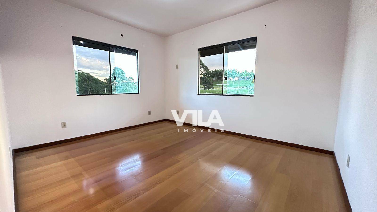 Casa à venda com 3 quartos, 355m² - Foto 19