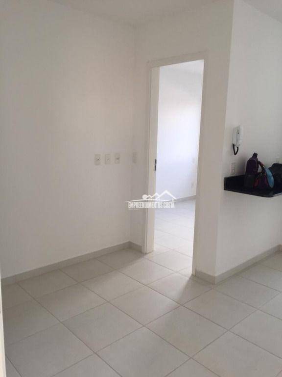 Apartamento à venda com 1 quarto, 36m² - Foto 2