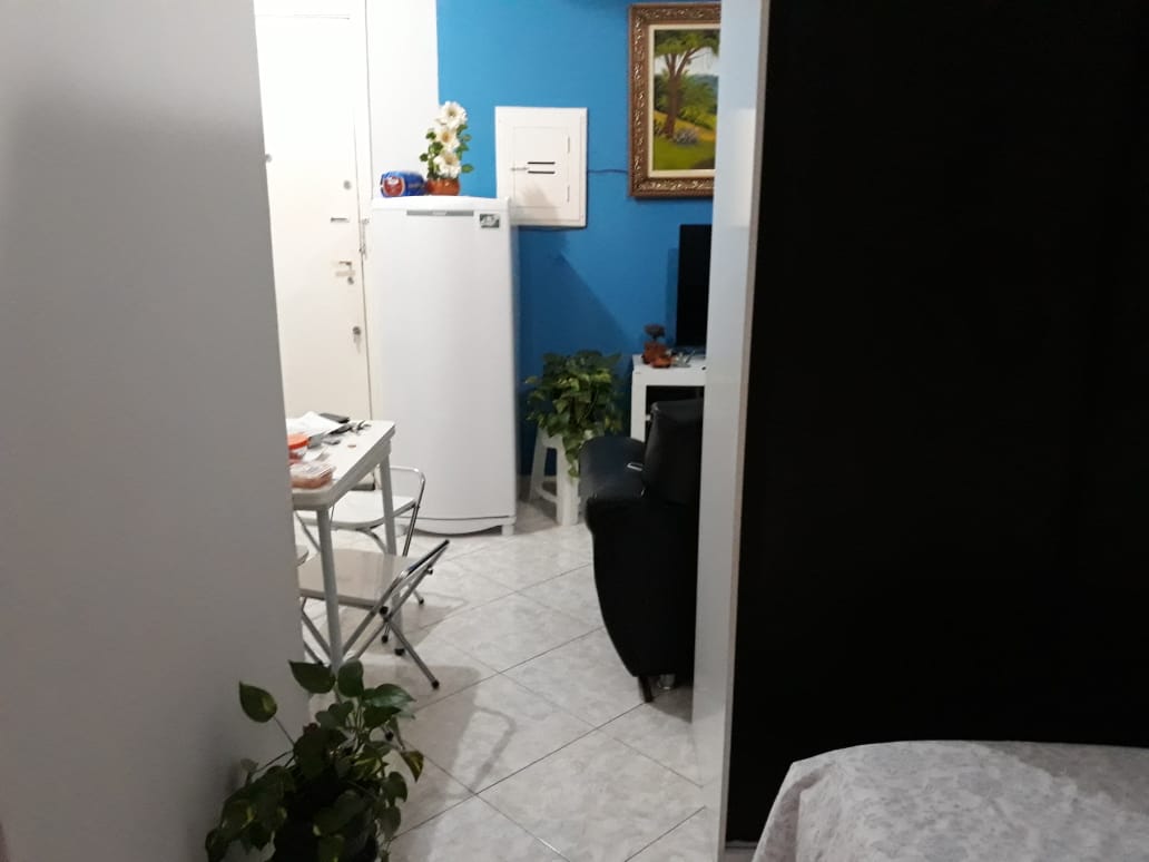 Apartamento à venda com 1 quarto, 36m² - Foto 11