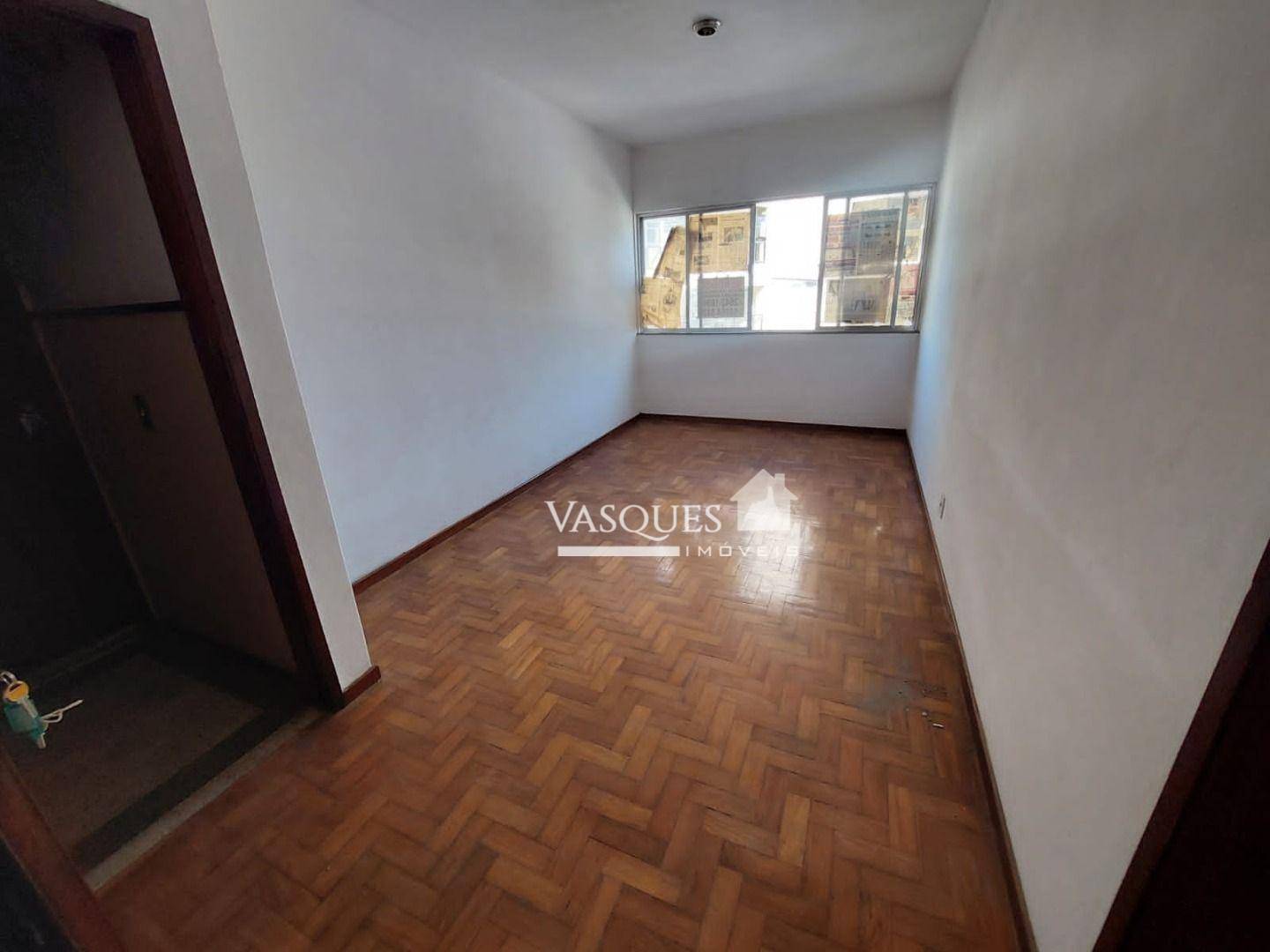 Apartamento à venda com 2 quartos, 68m² - Foto 1