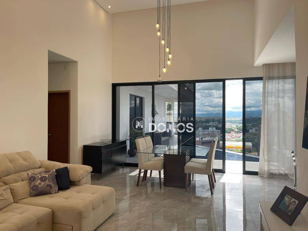 Casa à venda com 3 quartos, 256m² - Foto 18