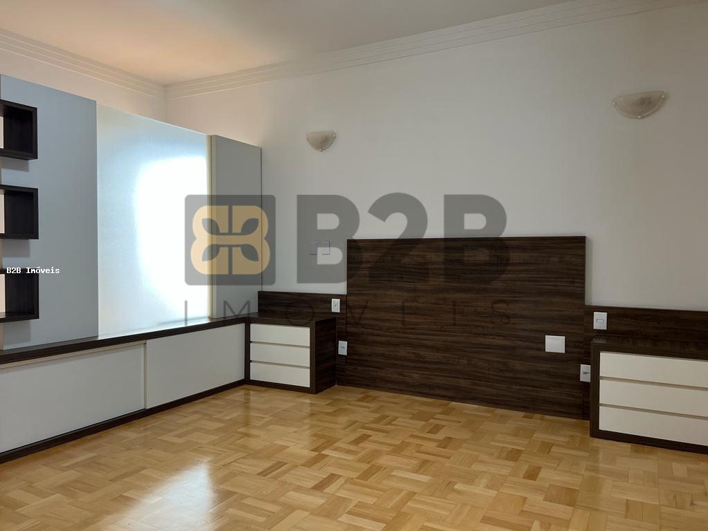 Casa à venda com 4 quartos, 345m² - Foto 22