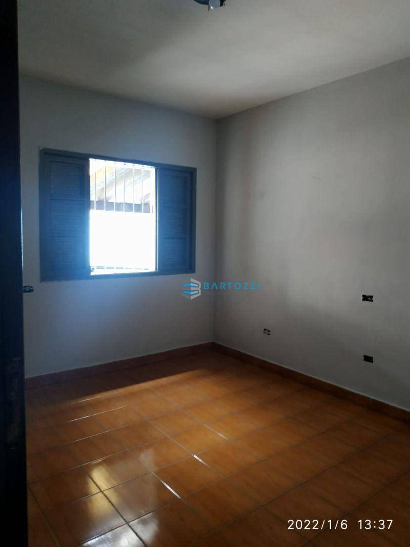 Casa à venda com 2 quartos, 100m² - Foto 14