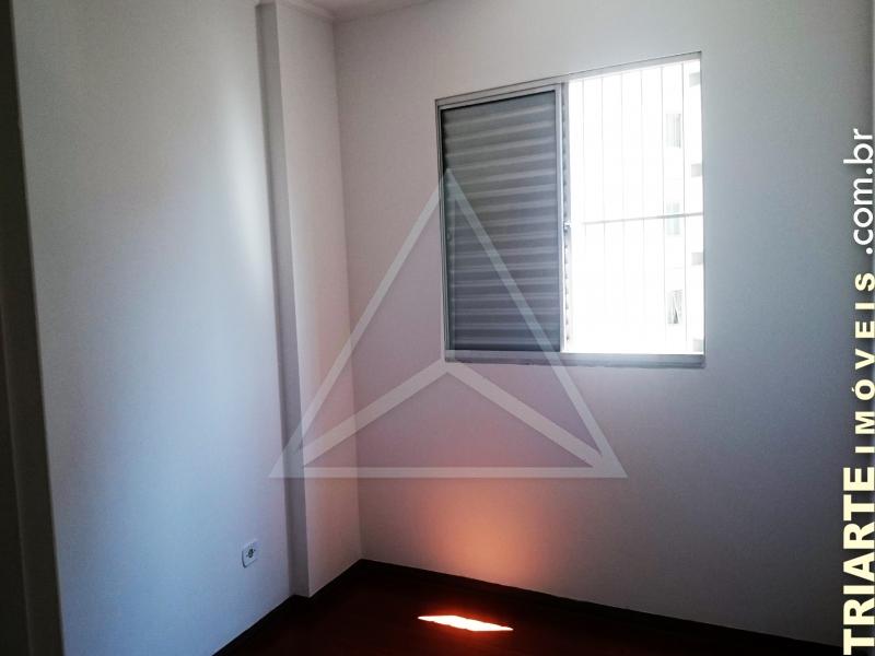 Apartamento à venda com 2 quartos, 63m² - Foto 4