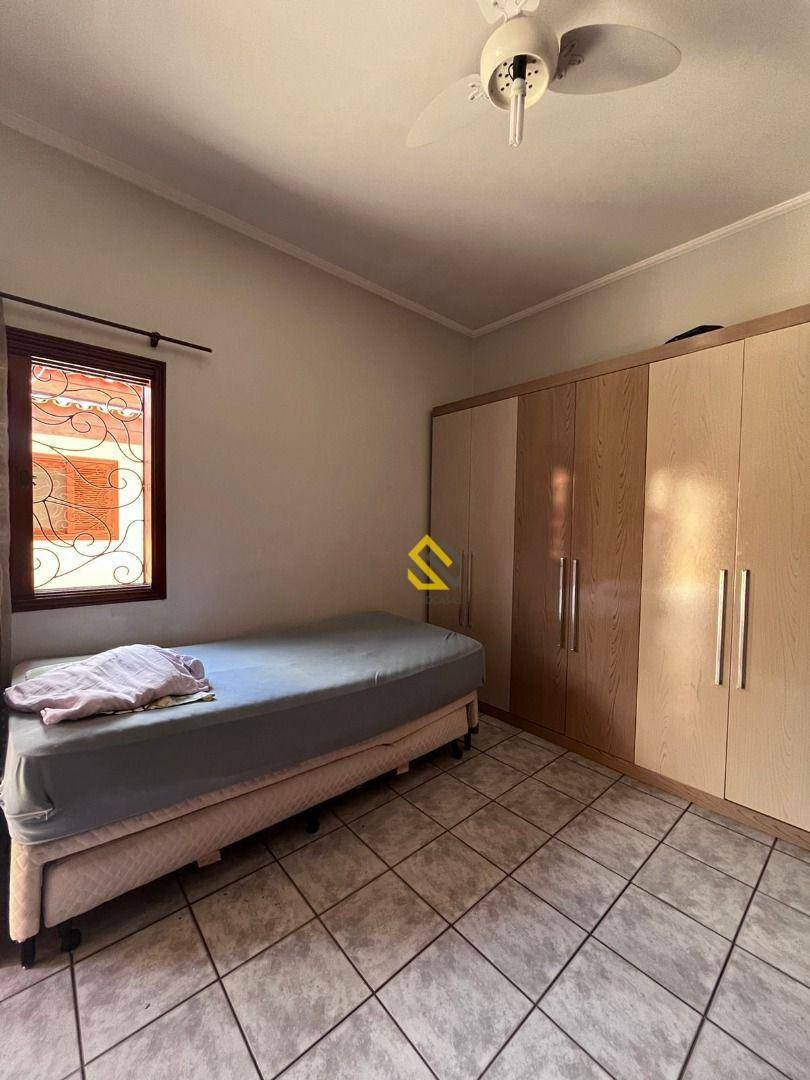 Casa à venda com 3 quartos, 200m² - Foto 17