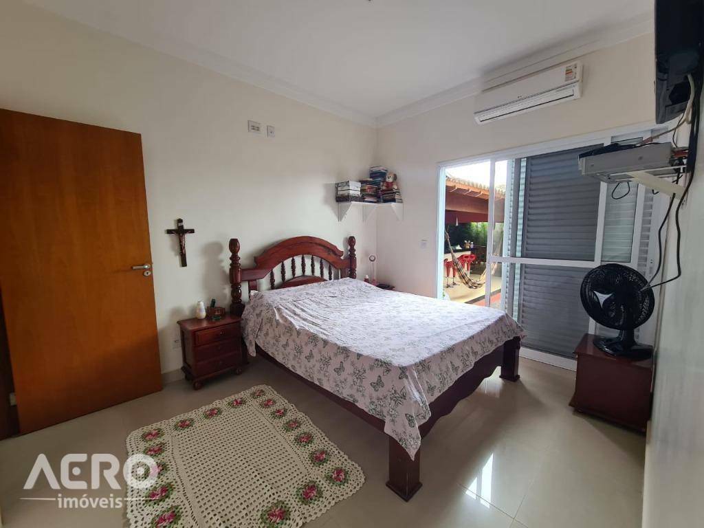 Casa de Condomínio à venda com 3 quartos, 205m² - Foto 6