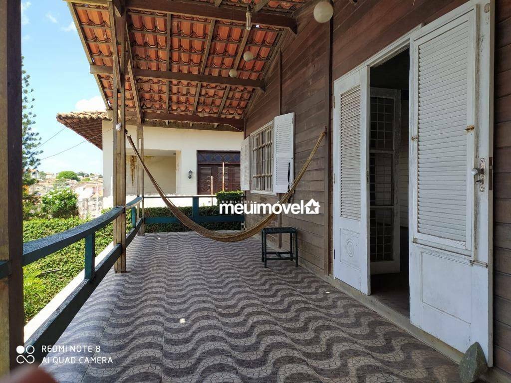 Casa à venda com 3 quartos, 185m² - Foto 2