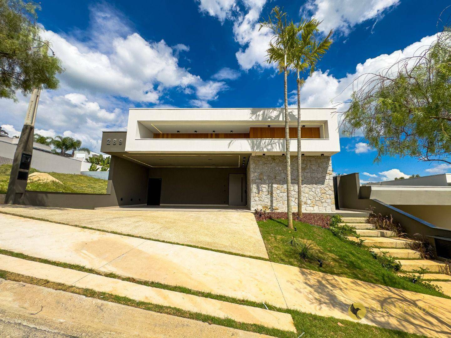 Casa de Condomínio à venda com 3 quartos, 266m² - Foto 4