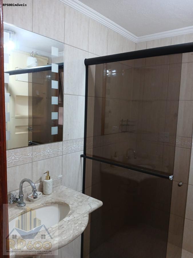 Apartamento para alugar com 2 quartos, 73m² - Foto 3