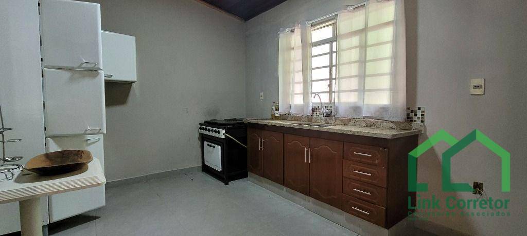 Chácara para alugar com 5 quartos, 350m² - Foto 11