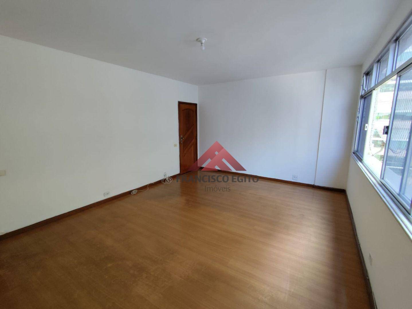 Apartamento à venda e aluguel com 3 quartos, 100m² - Foto 2