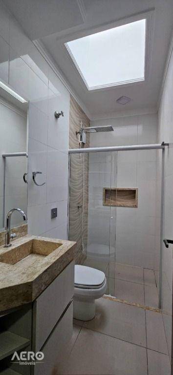 Casa à venda com 3 quartos, 197m² - Foto 15