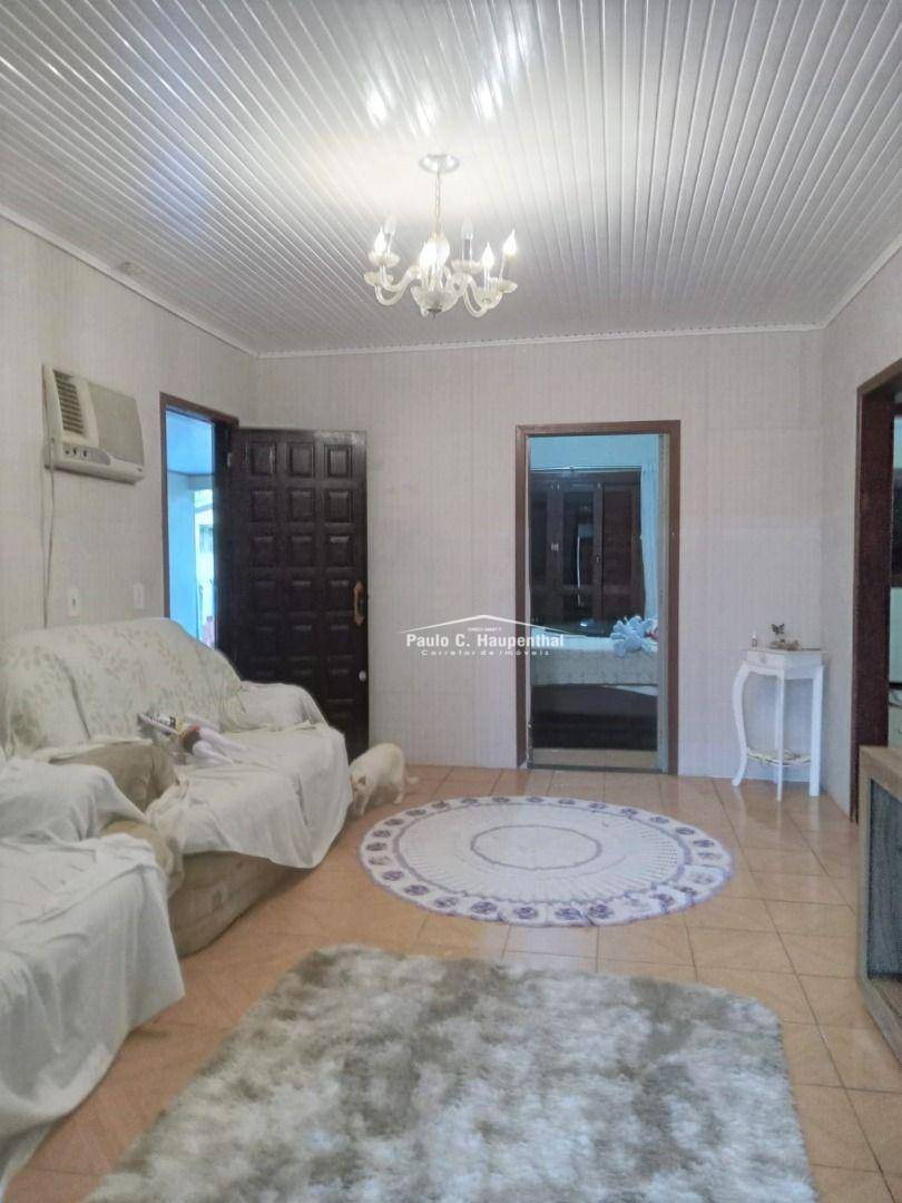 Casa à venda com 4 quartos, 167m² - Foto 2