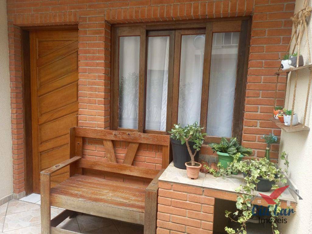 Sobrado à venda com 2 quartos, 65m² - Foto 2