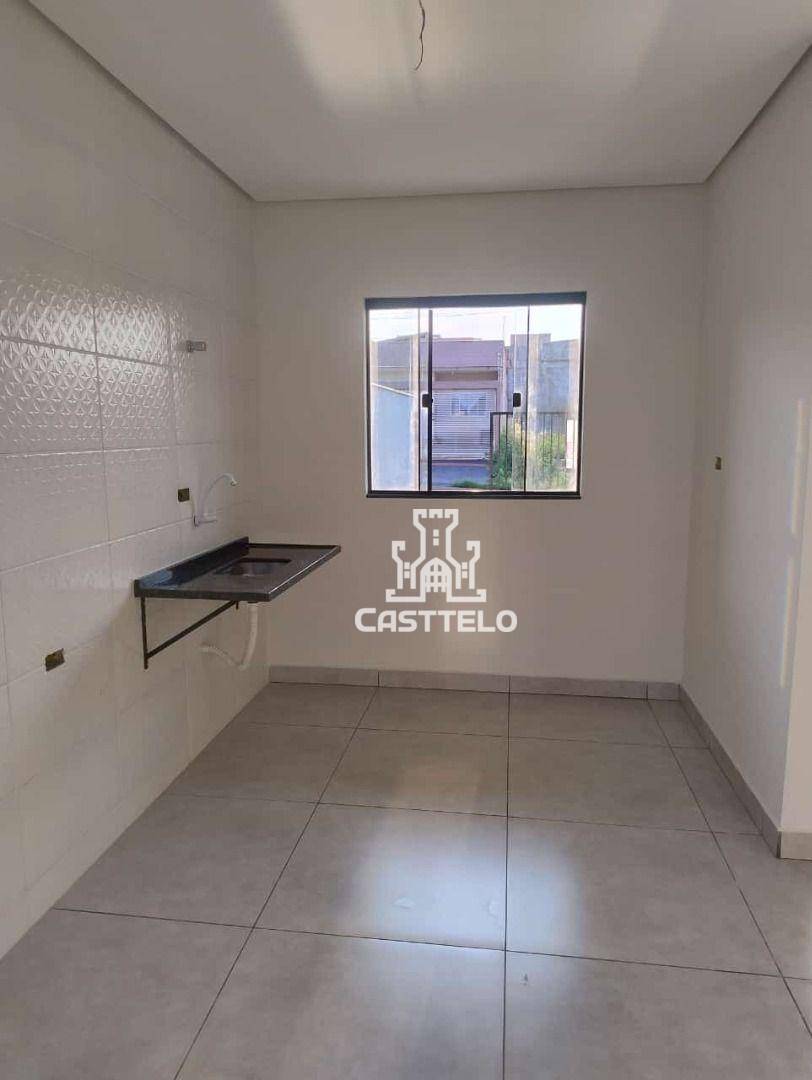 Casa à venda com 3 quartos, 70m² - Foto 5