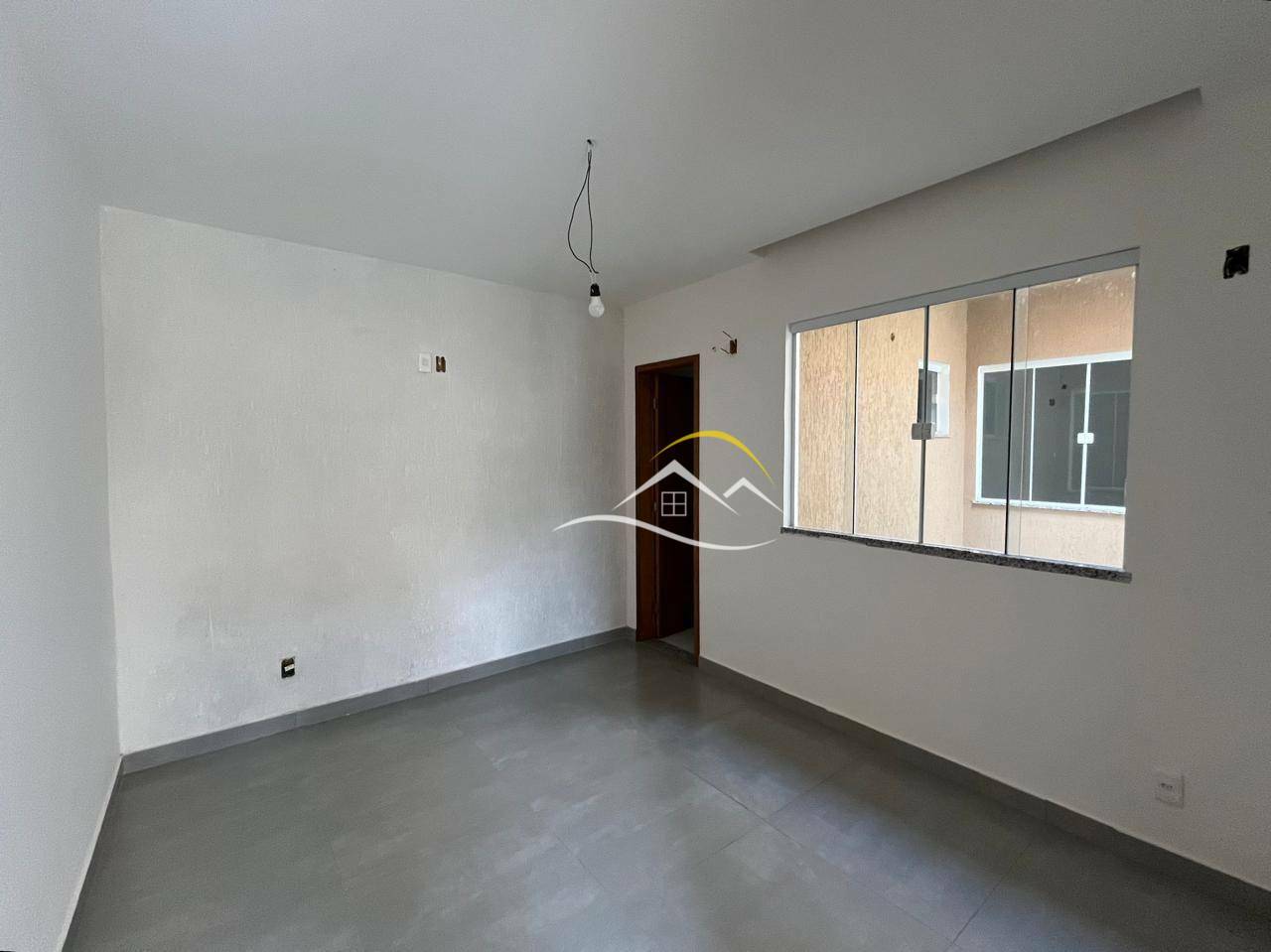 Casa à venda com 4 quartos, 225m² - Foto 9