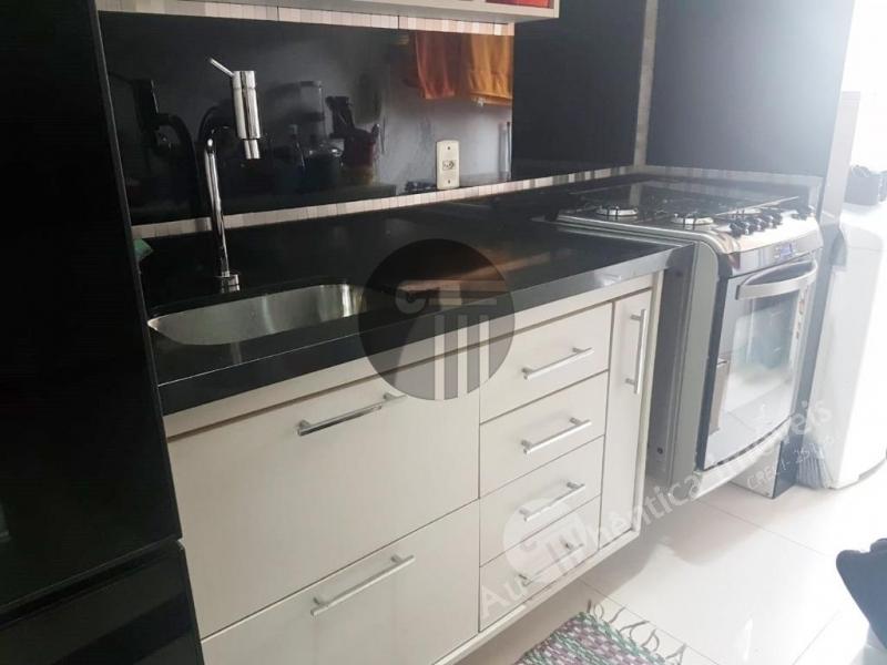 Apartamento à venda com 2 quartos, 55m² - Foto 10