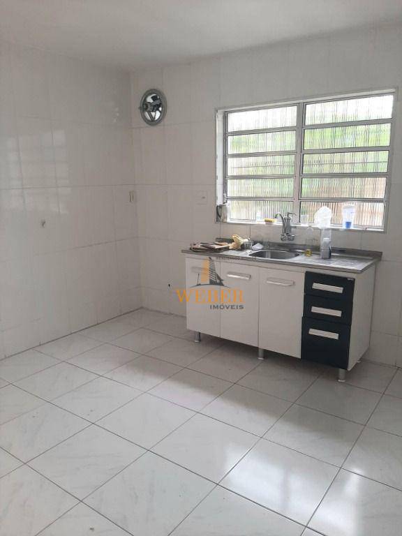 Casa à venda com 3 quartos, 97m² - Foto 14