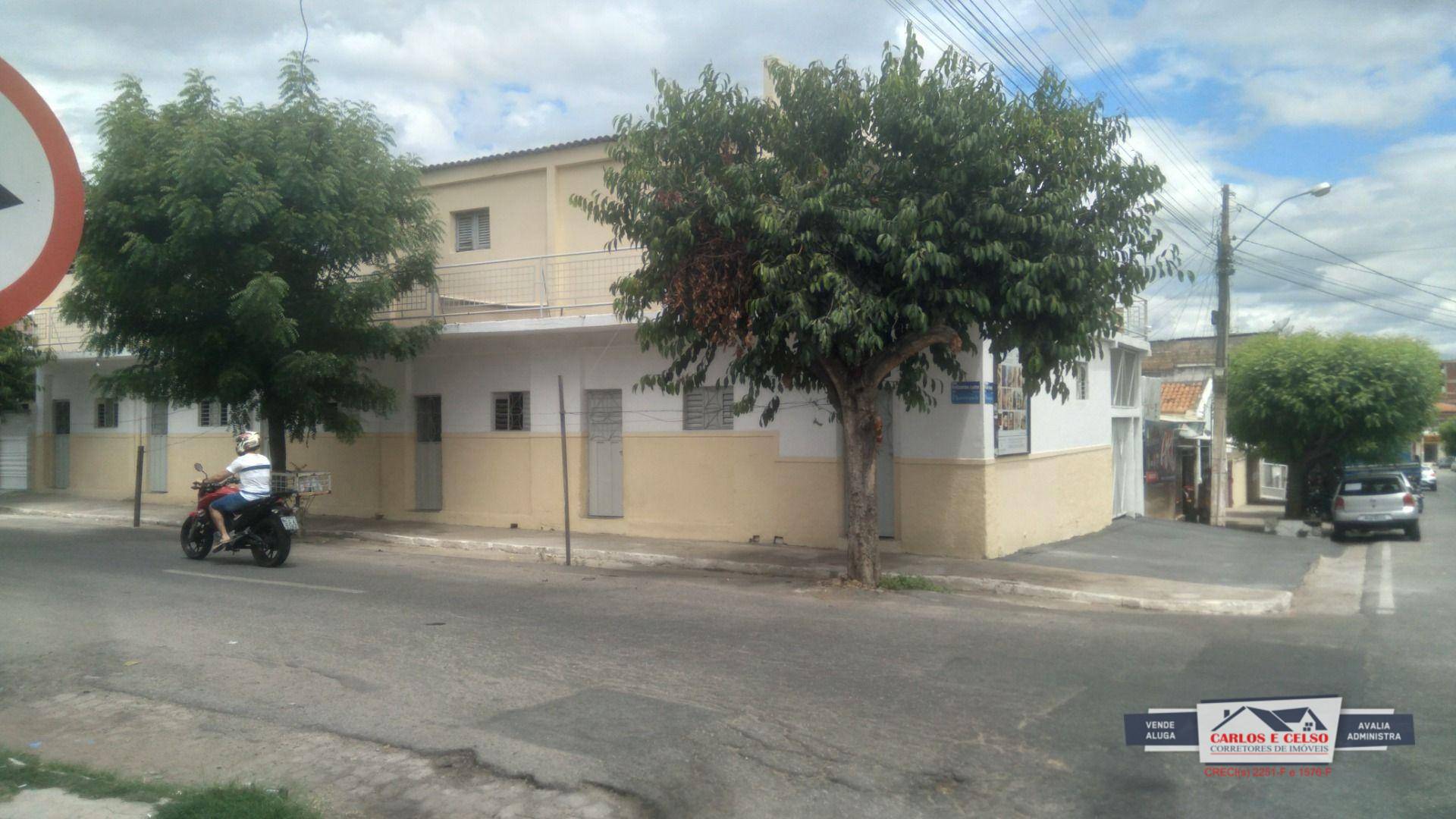 Casa, 10 quartos, 480 m² - Foto 4