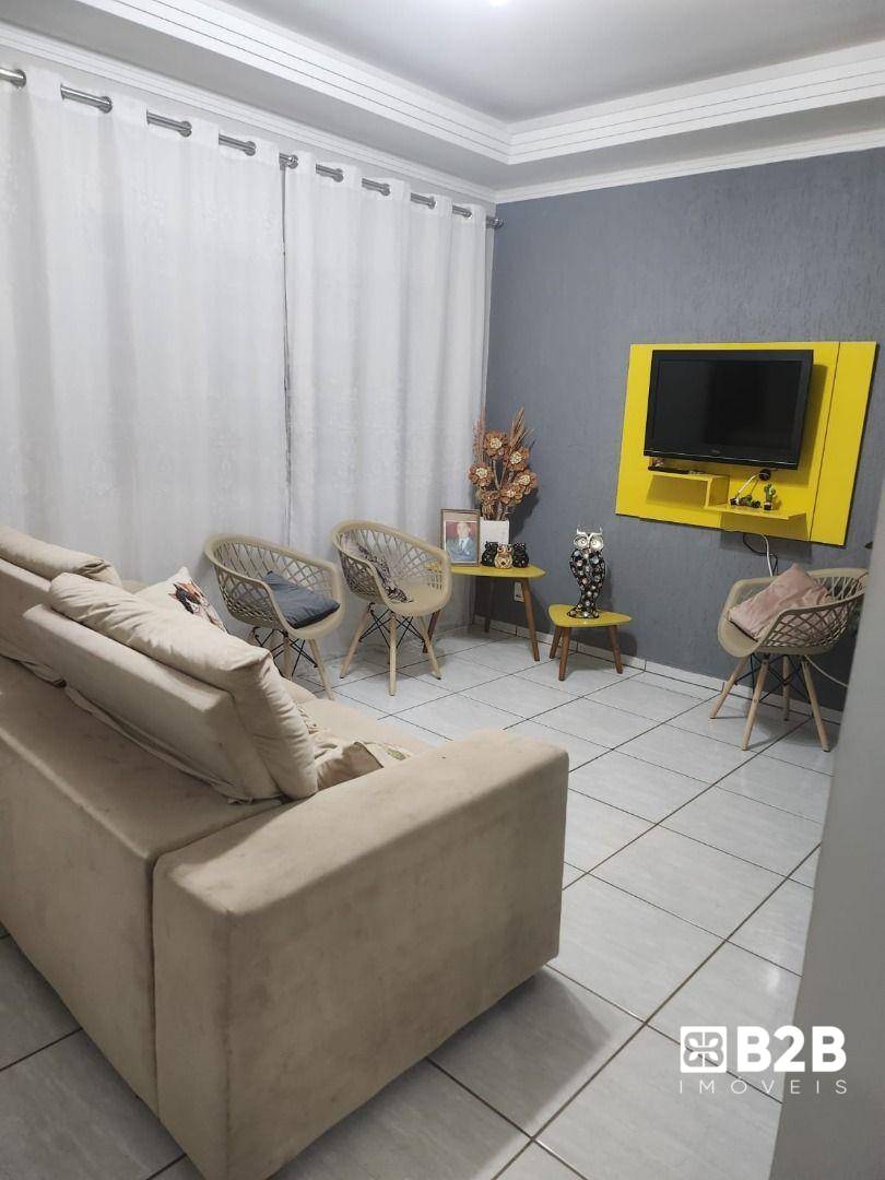 Casa, 3 quartos, 180 m² - Foto 1