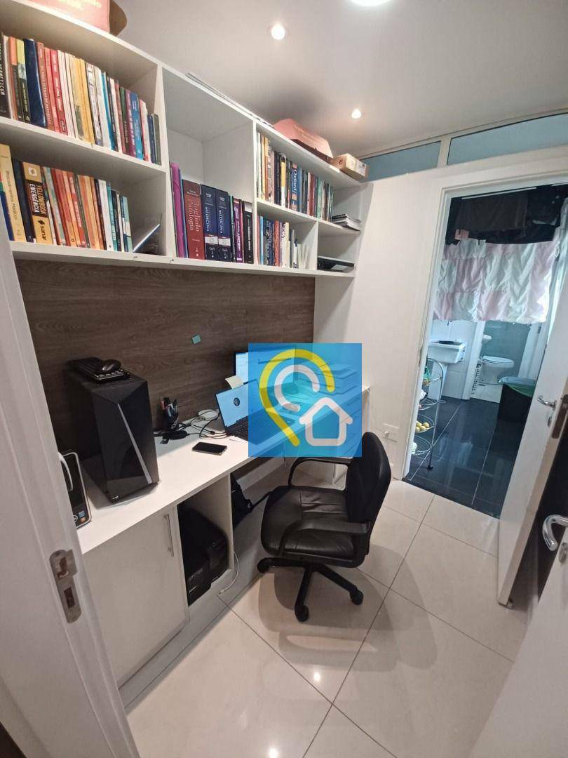 Apartamento à venda com 3 quartos, 180m² - Foto 11