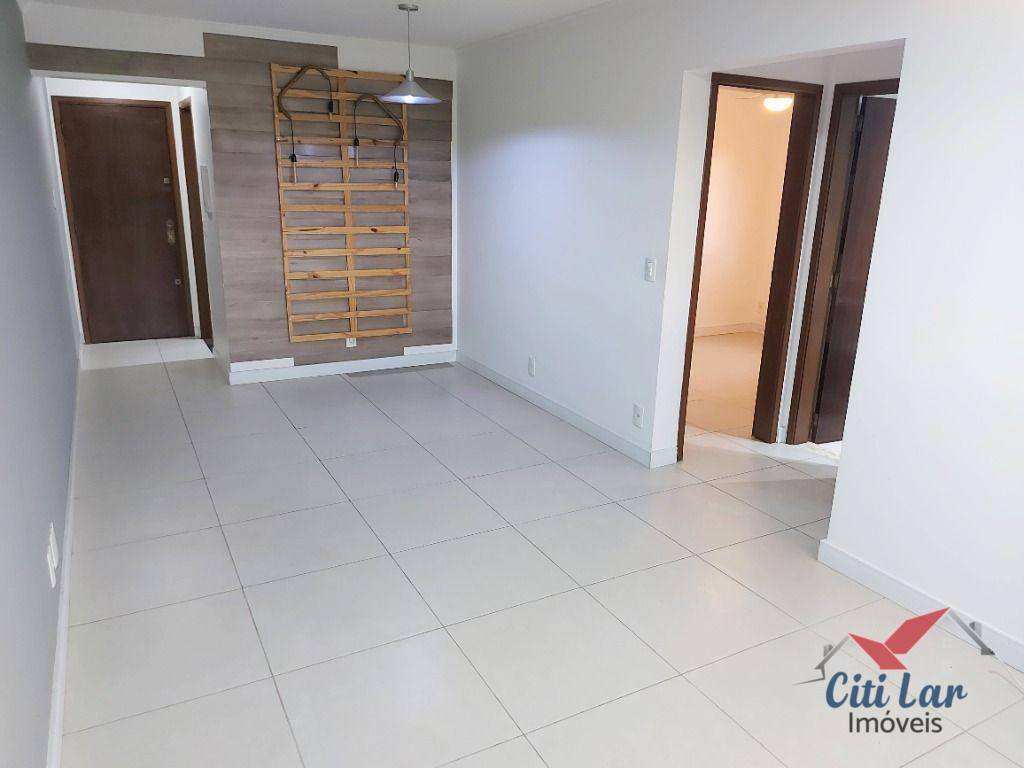 Apartamento à venda com 2 quartos, 60m² - Foto 9